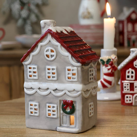 Casetta porta tea light grigia con tetto rosso e ghirlanda, h 16x10,5x7 cm