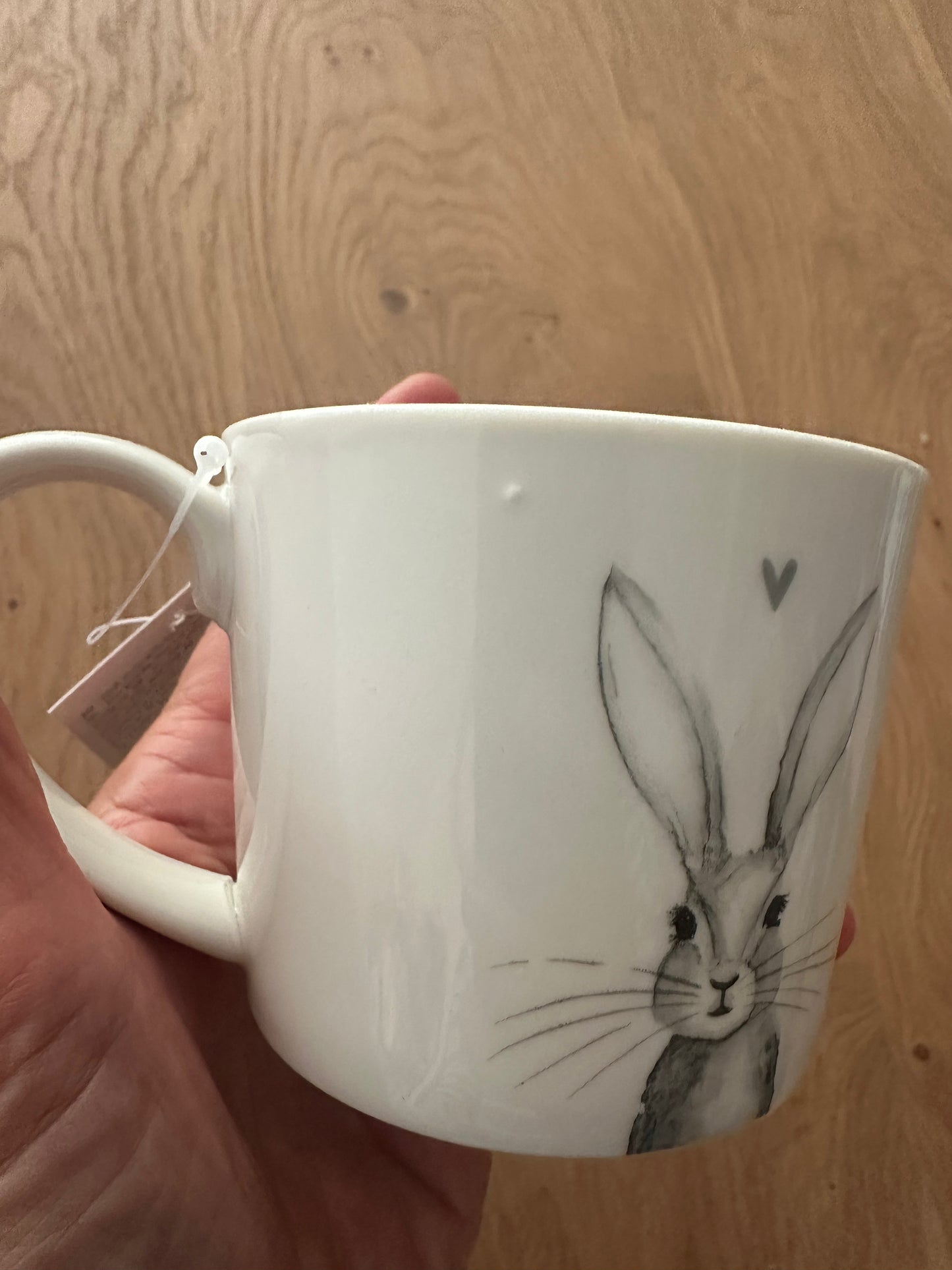 Tazza in porcellana bianca con coniglietto grigio, 275 ml *con piccolo difetto*