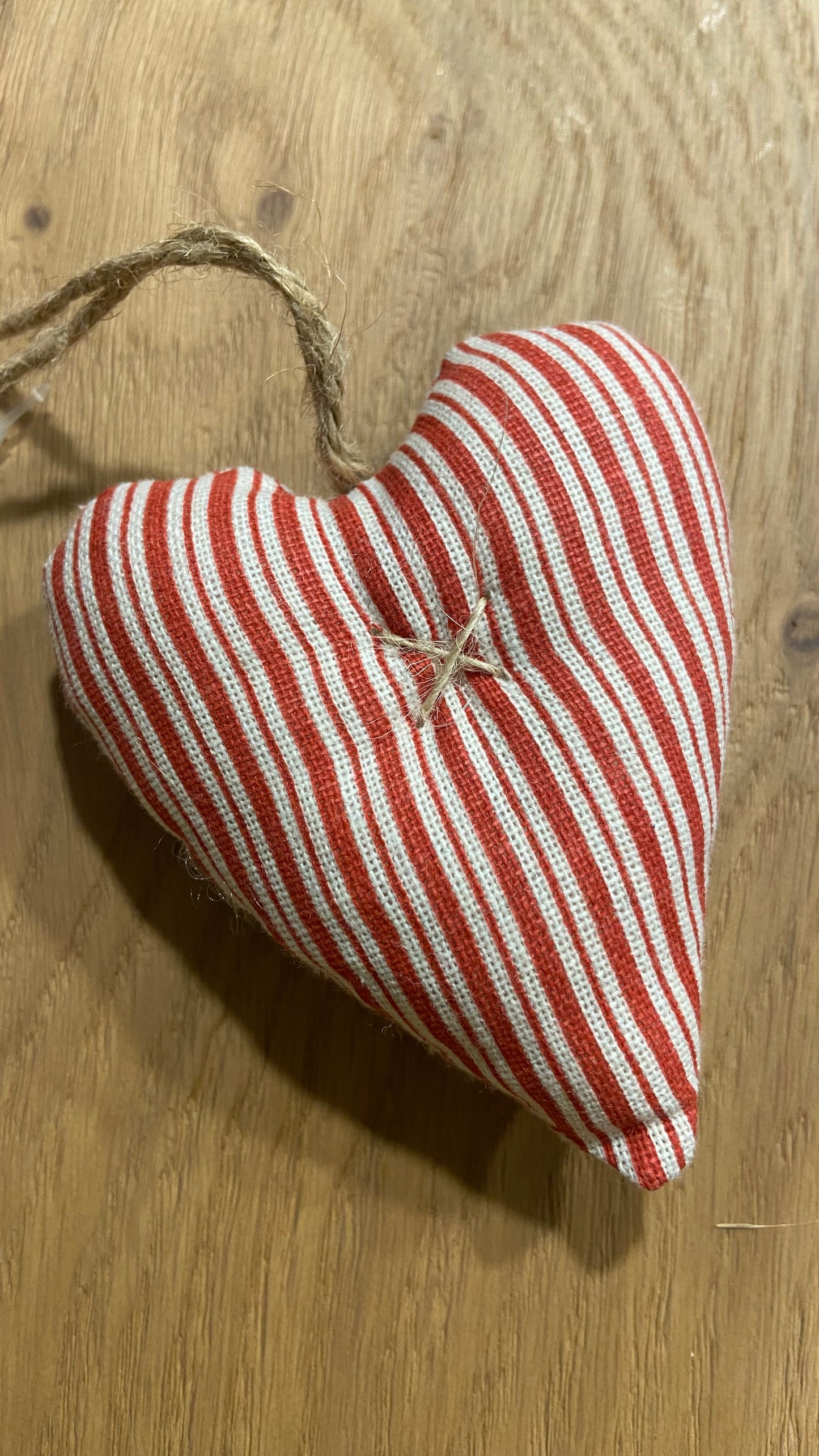 Cuore in stoffa imbottito da appendere 6 varianti 7,5x10x2 cm