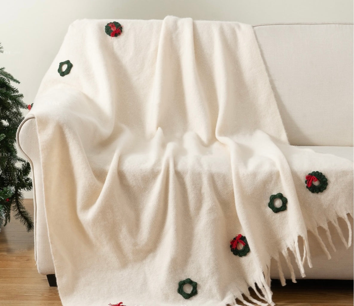 Plaid Ghirlanda color avorio con frange 130x160 cm