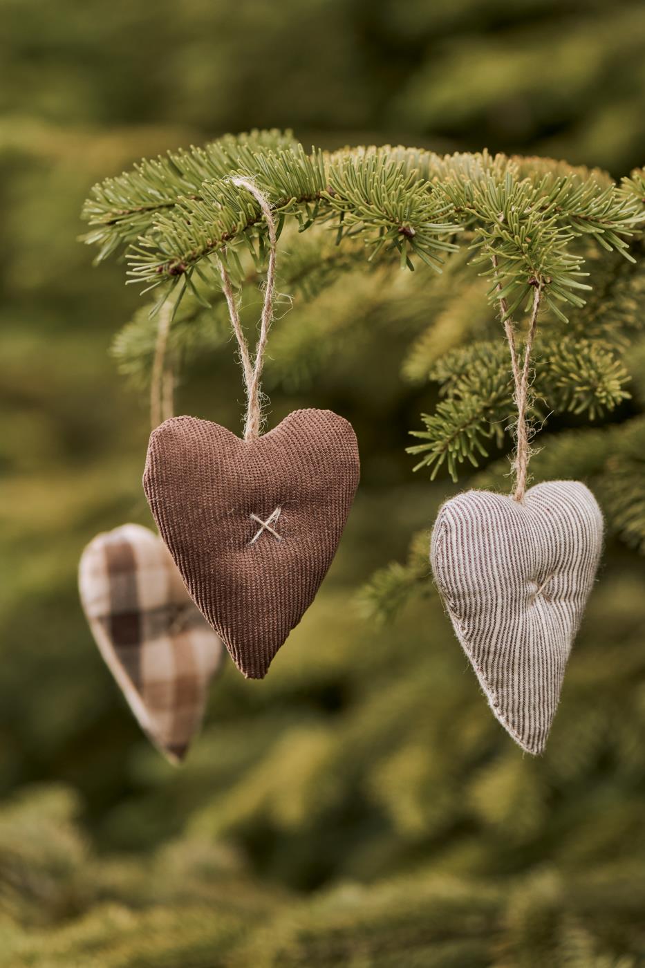 Cuori in stoffa soffici da appendere 7,5x10x2 cm marroni, 5 varietà